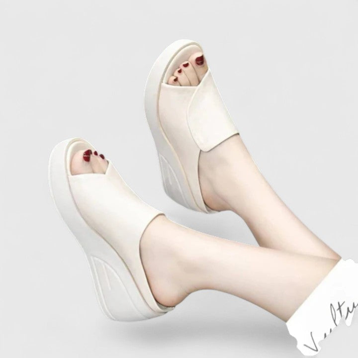 Celionette | Orthopaedic Wedge Sandals Image