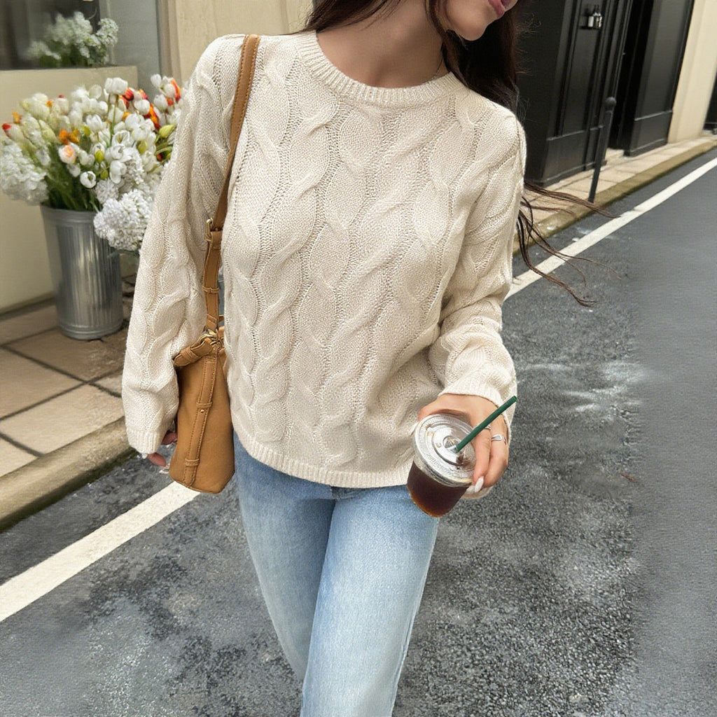 Women's Cable Knit Jumper with Crew Neck and Relaxed Fit