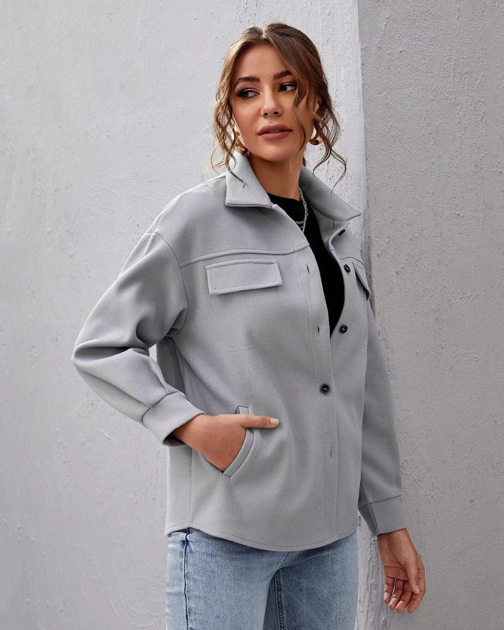 Women's Oversized Shirt Jacket with Collar and Pocket Detail