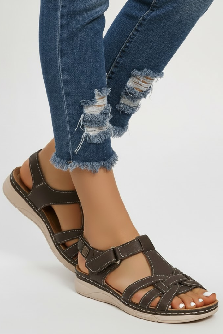 Hannah | Women’s Retro Strap Sandals with Buckle Fastening Image