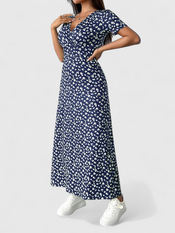 Yulivette | Sophisticated Maxi Dress Image