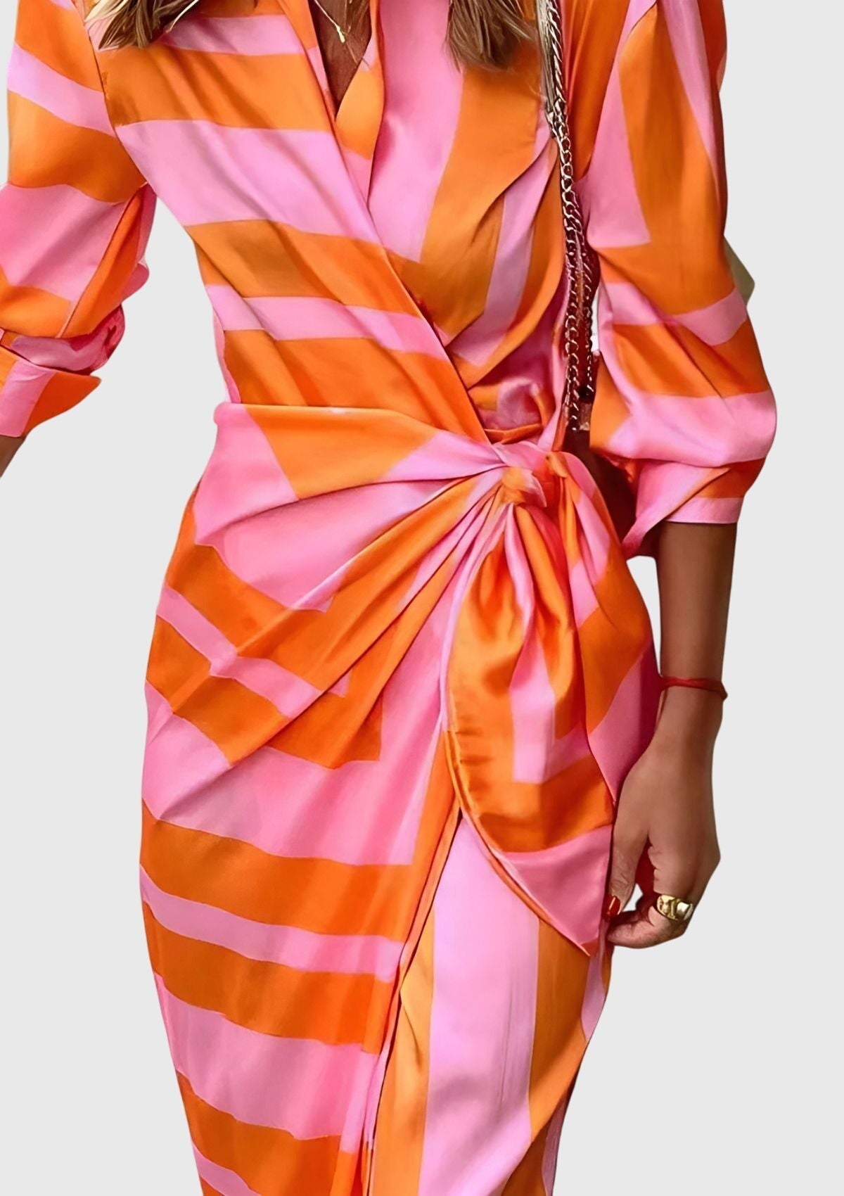 Everly | Elegant Wrap Dress With Print Image