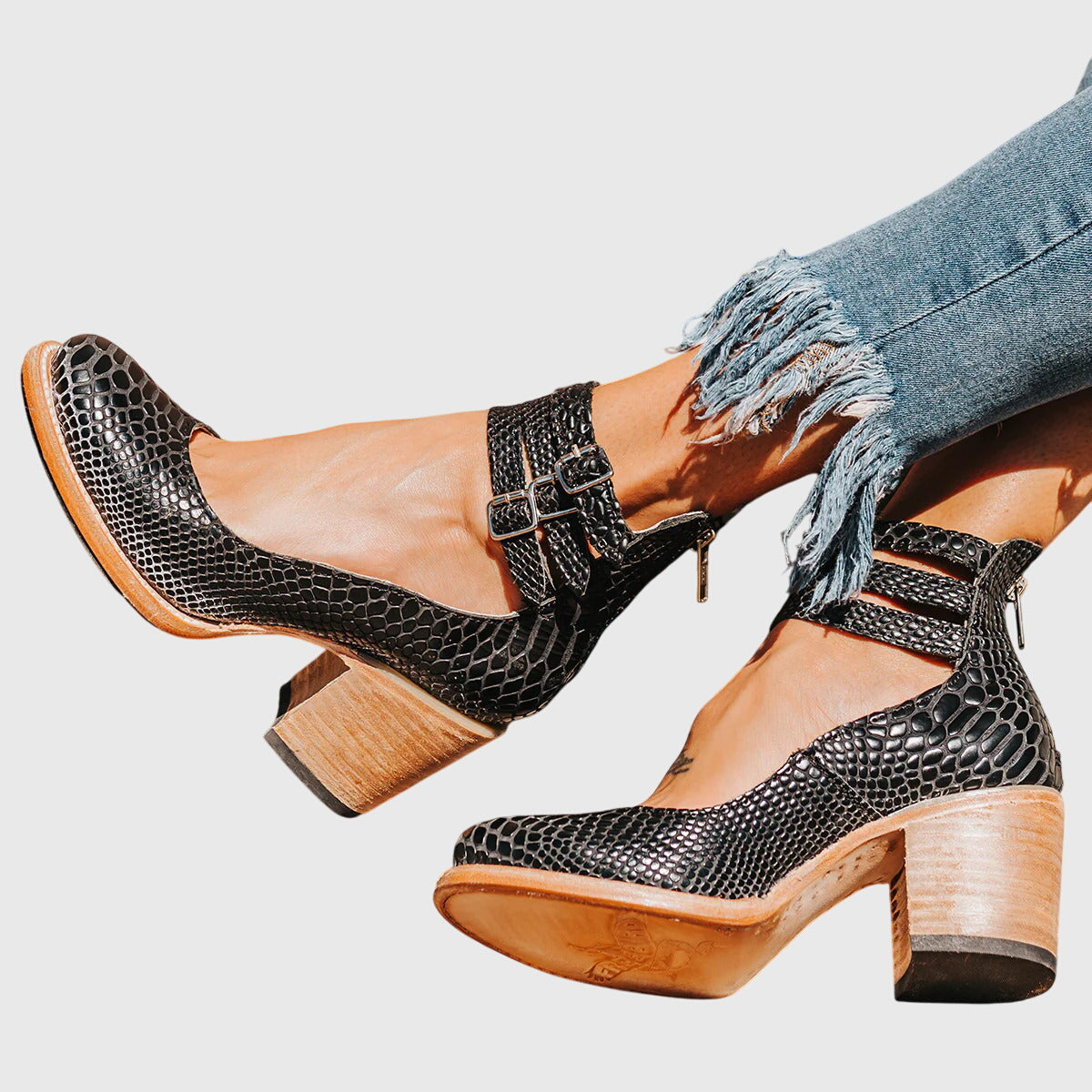 Nina | Elegant and Comfortable Block Heel Sandals Image