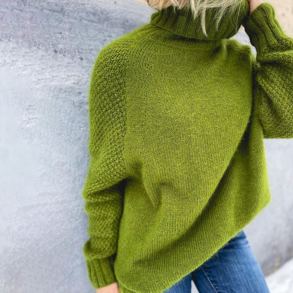Women's Oversized Turtleneck Jumper with Ribbed Cuffs Image