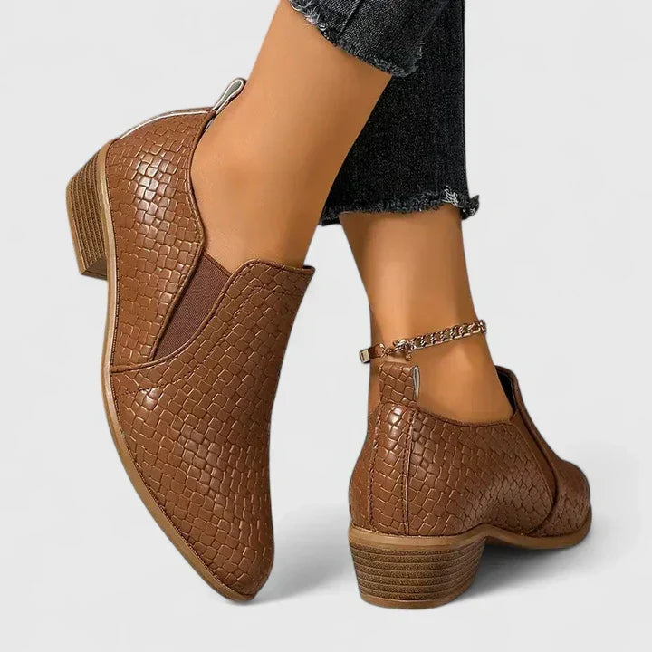 Violeandra | Orthopaedic Shoes Image