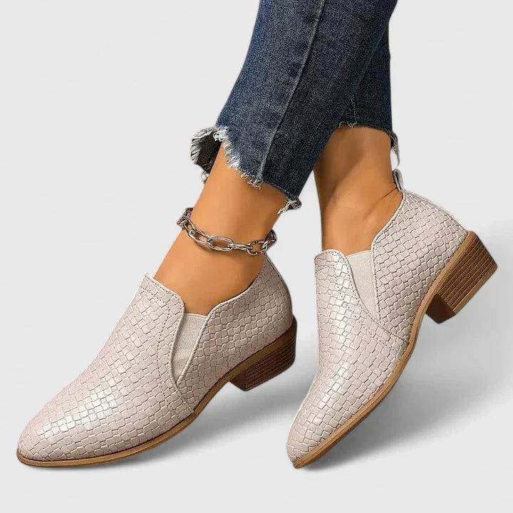Violeandra | Orthopaedic Shoes Image