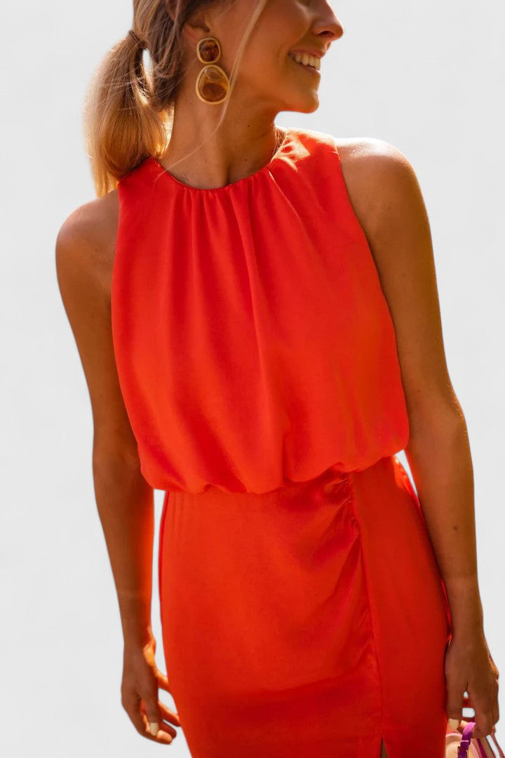 Theonae | Comfortable Midi Dress Image