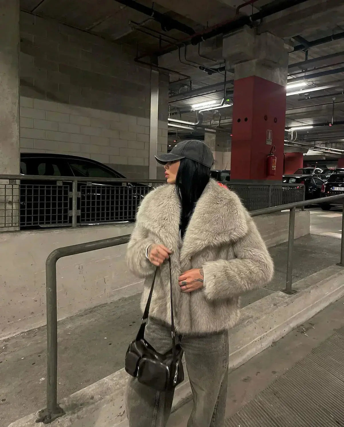 Women's Faux Fur Jacket with Collar and Long Sleeves Image