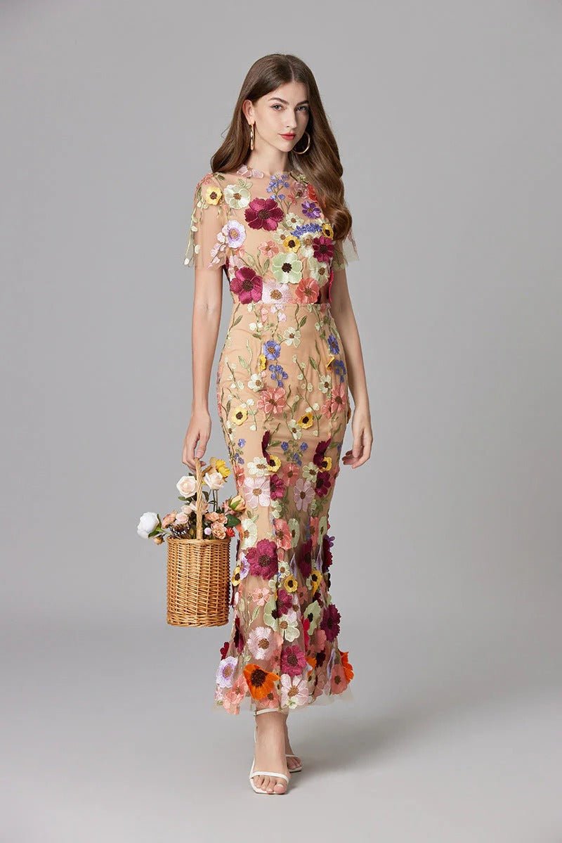 Scarlett | Women's Floral Applique Sleeveless Maxi Dress Image